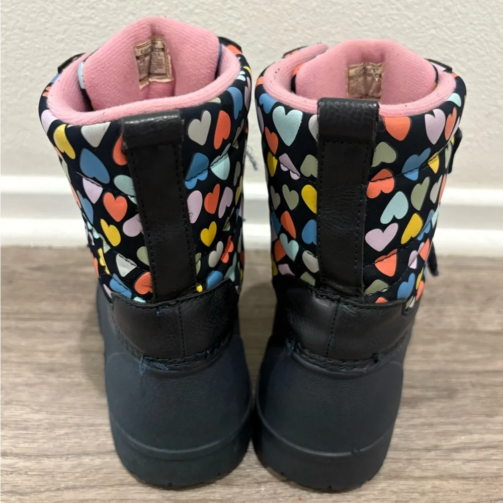 Carter's Kids Heart Pattern Winter Boots - snow boots Size 2